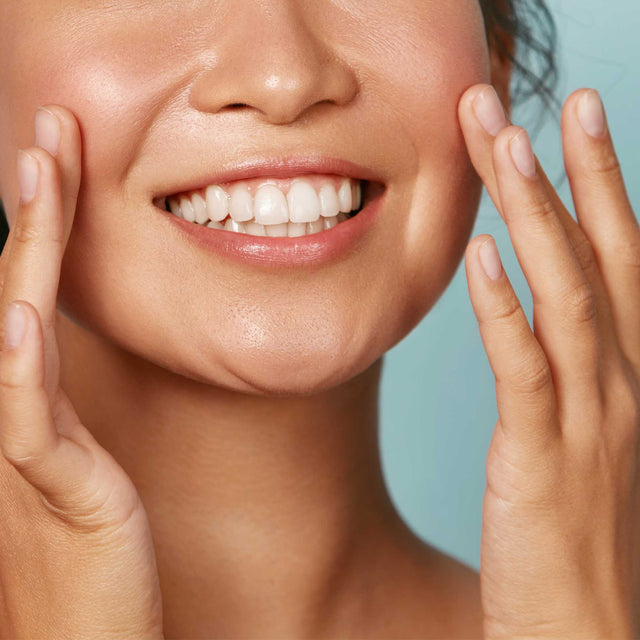mulher-sorriso-pele-saudavel-oleo-copaiba-tropik-cosmetics